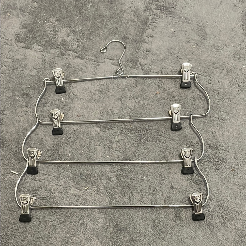 Silver Multi-Tier Hanger